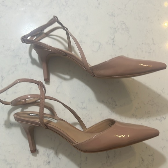 INC Patent Leather Ankle Strap Closed Toe Heels - Size 7.5 - Picture 2 of 5